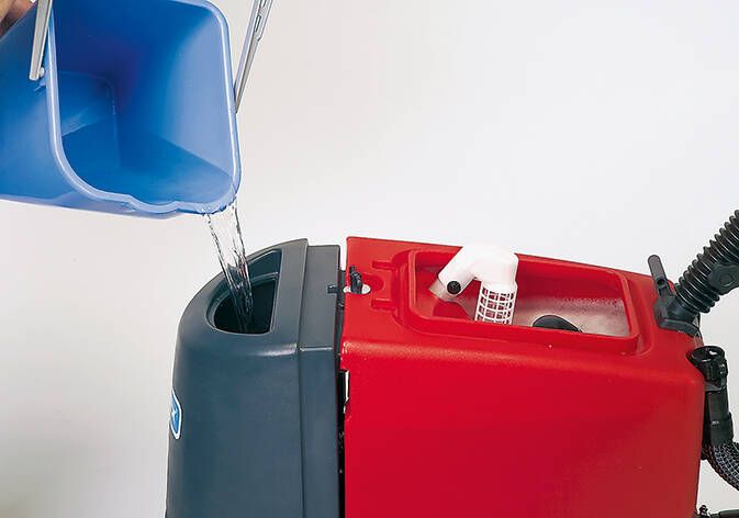 Cleanfix RA431 IBC Scheuersaugmaschine grosse Einfüllöffnung