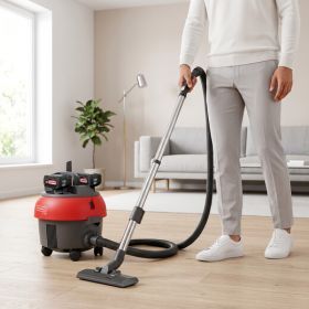 Cleanfix S10 Plus CAS beim Saugen von Hartboden